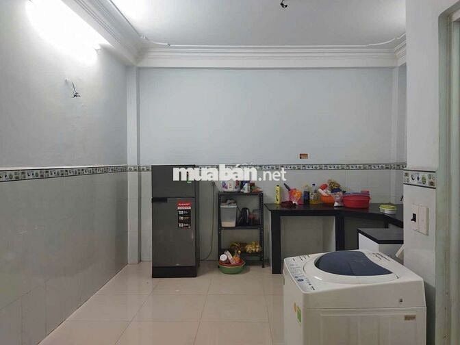 Nhà Đẹp 2 tầng – 2PN, 3WC –Gần Vạn Phúc City - 8 Triệu .nhà vào ở ngay