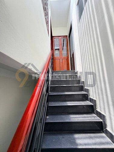 HOT !! CHỈ HƠN 6 TỶ- NHÀ MẶT TIỀN KD 3 TẦNG - GẦN VINCOM THỦ ĐỨC