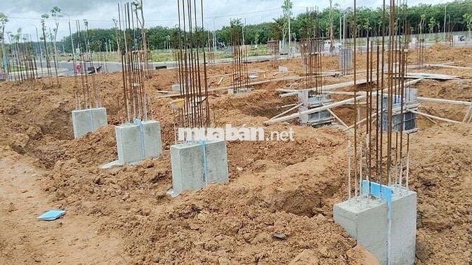 Nhà 1 trệt 1 lửng 1 lầu,sổ riêng,hoàn công, Bàn giao full nội thất