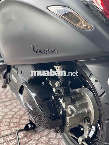 Piaggio Vespa Sprint 125cc 2023 Đen 9300 km