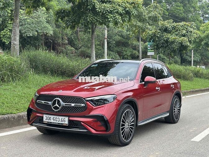 Mercedes-Benz GLC 300 4Matic 2023, đẹp xuất sắc