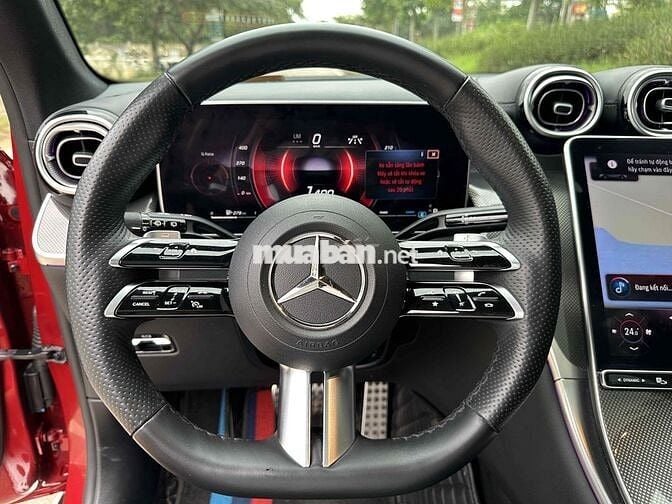 Mercedes-Benz GLC 300 4Matic 2023, đẹp xuất sắc