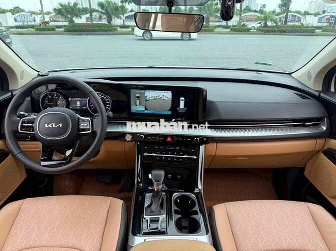 Kia Carnival 2024 2.2D Luxury Trắng 3 vạn KM