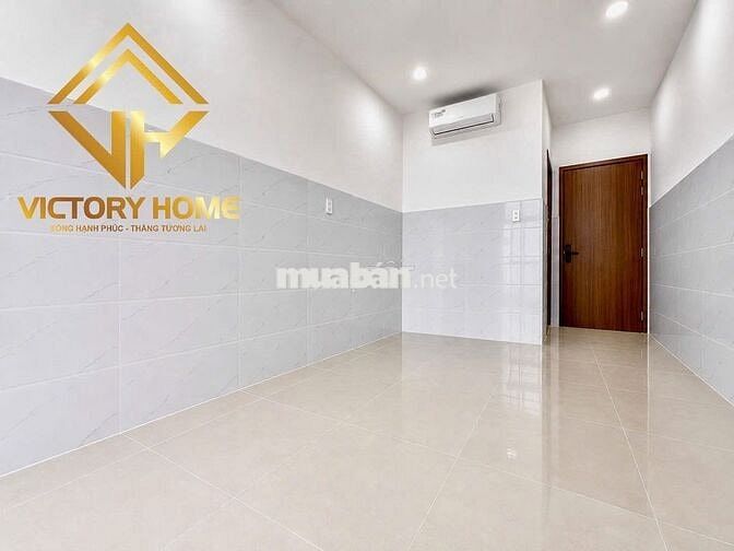 NHẬN XE ĐIỆN-Phòng mới ban công-Full nội thất-Thú cưng-kế chợ Bà Chiểu