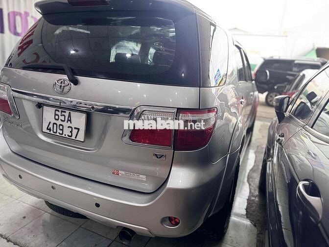 Toyota Fortuner 2009 Xăng