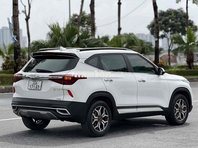 Kia Seltos 1.4 Premium 2023 Trắng 5 vạn KM