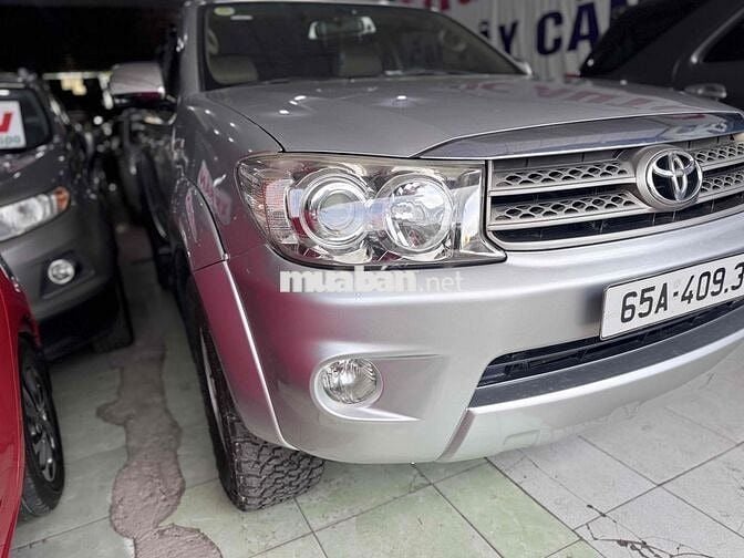 Toyota Fortuner 2009 Xăng