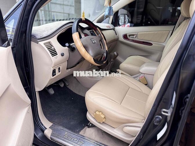 Toyota Innova 2006 Sàn Đen