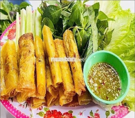 mình cần sang quán bánh xèo miền trung 