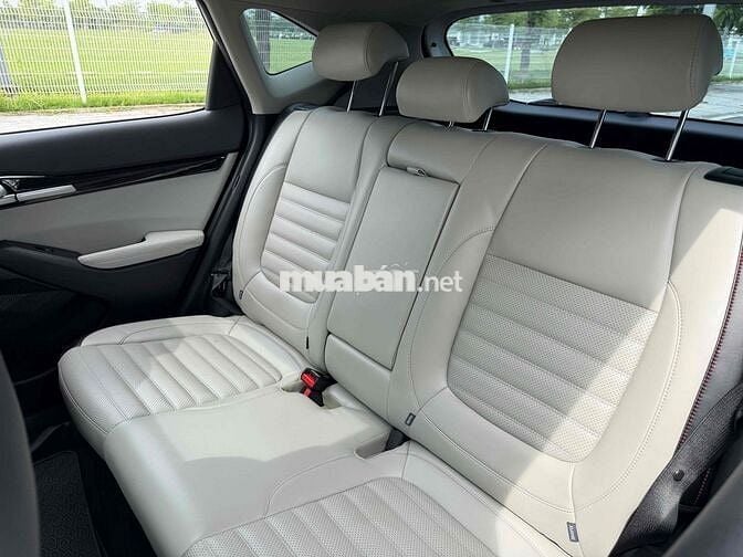 Kia Seltos 1.4 Premium 2023 Trắng 5 vạn KM