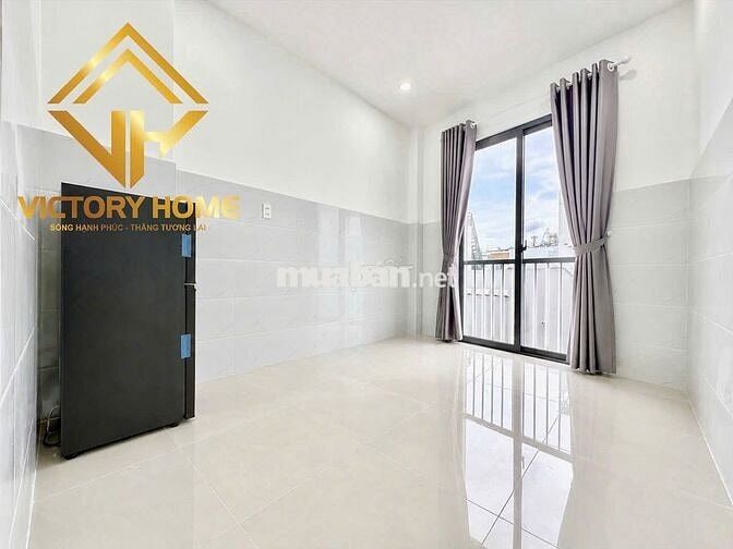 NHẬN XE ĐIỆN-Phòng mới ban công-Full nội thất-Thú cưng-kế chợ Bà Chiểu