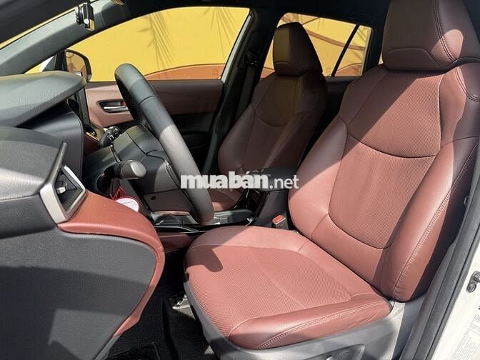 Toyota Corolla Cross 1.8G 2022 Trắng 14.000 km