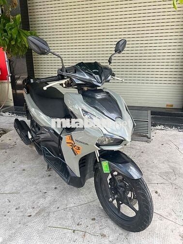 Honda Air Blade 2021 SMK bản đặc biệt Xám đen