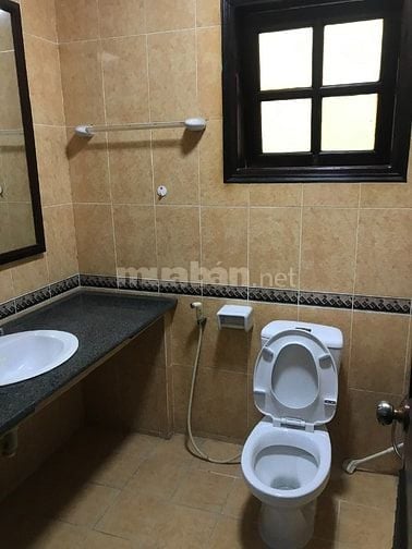 Cho thuê 48-C1 Ciputra Tây hồ Hà nội