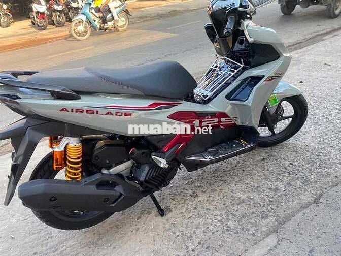 Honda Air Blade 2026 Xám đỏ 2600 km
