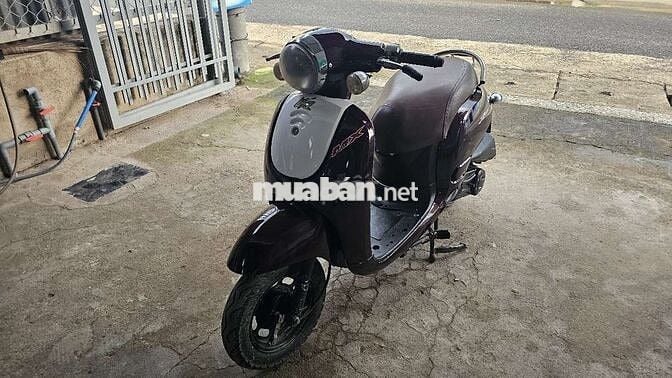 Xe tay ga 50cc Nhập khẩu Nâu đã sử dụng