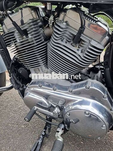Harley Davidson Superlow 883