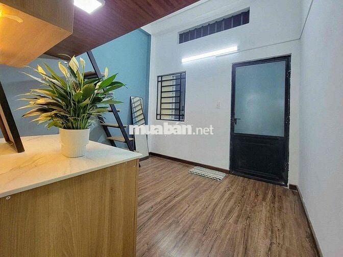 PHÒNG GẦN CAO ĐẲNG FPT-CÔNG VIÊN PMQT