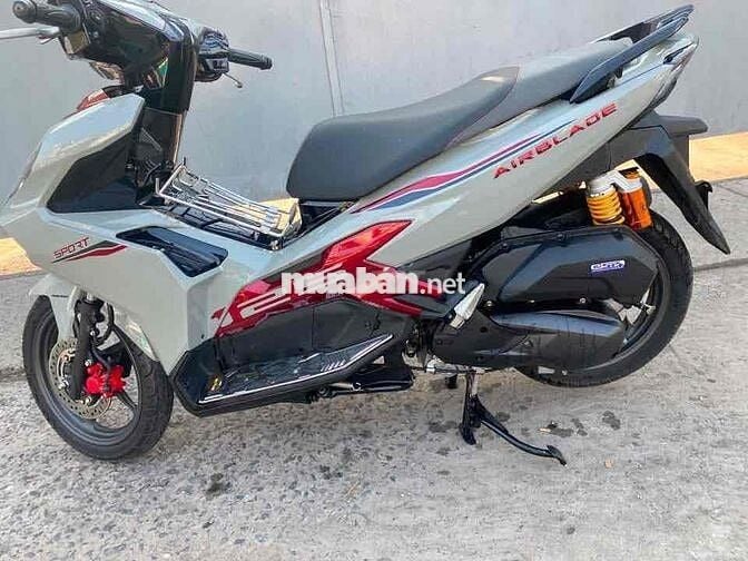 Honda Air Blade 2026 Xám đỏ 2600 km