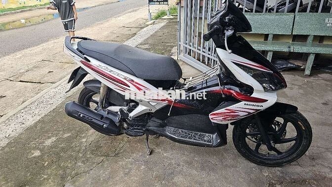 Honda Air Blade FI 2011 Trắng, Đen, Đỏ