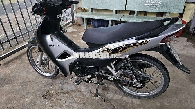 Honda Wave @110 Đen, Bạc 25471 km