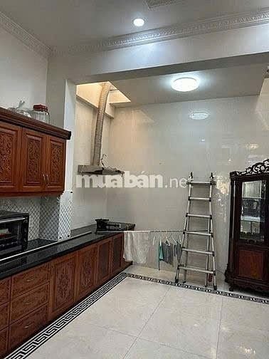 Bán nhà mặt tiền đường số ngay chợ Bình Điền Quận 8, DT 5x16m, 4 tầng