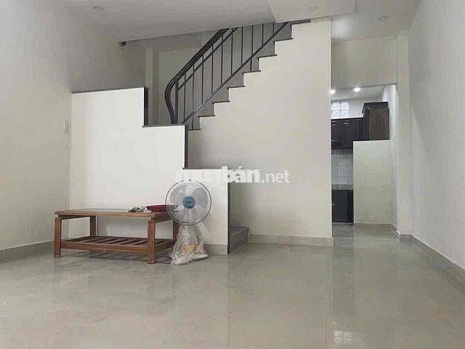 CHO THUÊ NHÀ HẺM XE HƠI, NGUYỄN ĐÌNH CHIỂU,QUẬN 3( 4.1x10) 2 PN,2 WC