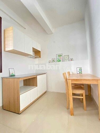 1 PN TÁCH BẾP BAN CÔNG RIÊNG SIÊU BỰ 40m2 NGAY NGÃ 5 CHUỒNG CÚN