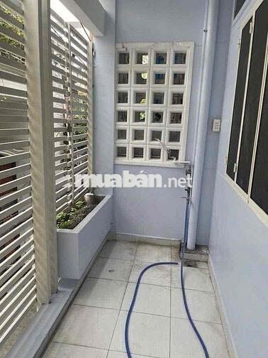CHO THUÊ NHÀ HẺM XE HƠI, NGUYỄN ĐÌNH CHIỂU,QUẬN 3( 4.1x10) 2 PN,2 WC