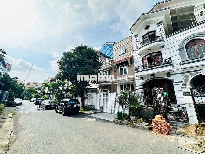 CHO THUÊ BIỆT THỰ NAM THIÊN 1 – PHÚ MỸ HƯNG, QUẬN 7