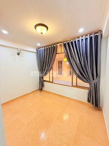 NHÀ 376/106 NGUYỄN ĐÌNH CHIỂU - 23M2 - 1T,1 LỬNG, 3L, ST -   6.5 TỶ TL