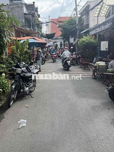 bán nhà mặt tiền chợ trung Chánh- giáo xứ trung Chánh