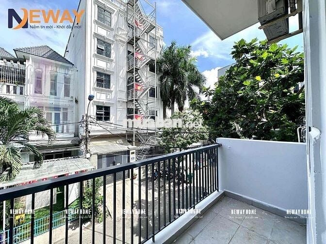 STUDIO TÁCH BẾP BALCONY NẰM NGAY LÀNG ĐẠI HỌC KHU B