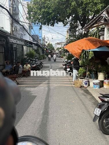 bán nhà mặt tiền chợ trung Chánh- giáo xứ trung Chánh