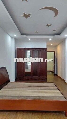 Cho Thuê Nhà Ngọc Thuỵ 4Tầng 3PN,ôtô 7chỗ vào tận nhà, ngõ ô tô tránh,