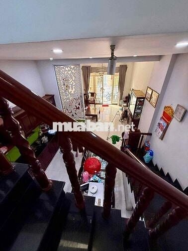 BÁN NHÀ TRƯỜNG CHINH- 8,2 TỶ- 50M2- NGANG 4,5M2.