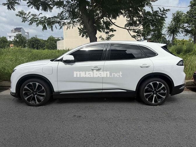 Vinfast VF8 Plus 2025 Trắng 26000 km