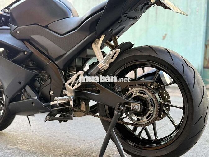 Yamaha R15v3 bs72