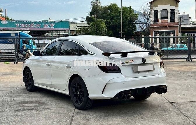 MG5 STD 2024 XE GIA ĐÌNH LƯỚT LÊN NHIỀU ĐỒ CHƠI