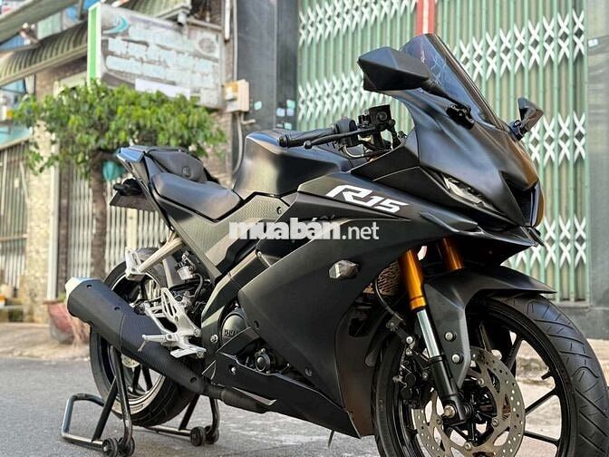 Yamaha R15v3 bs72