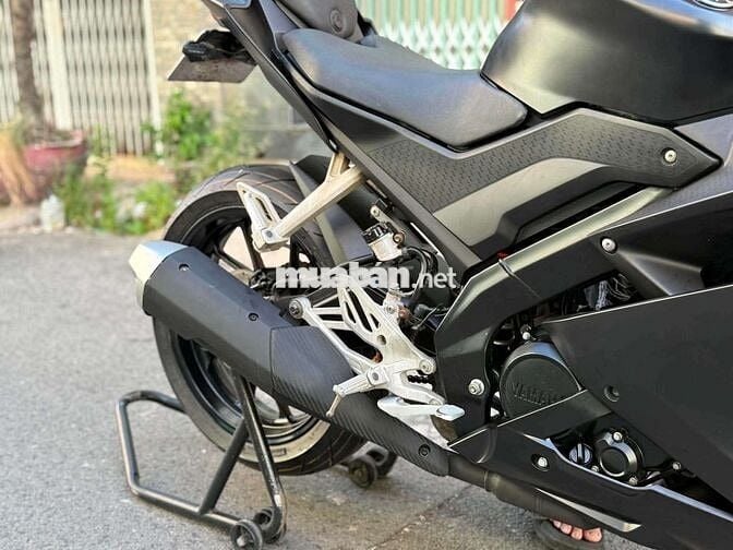 Yamaha R15v3 bs72