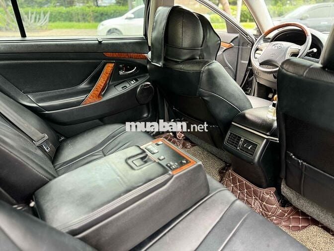Toyota Camry 3.5Q V6 bản full option