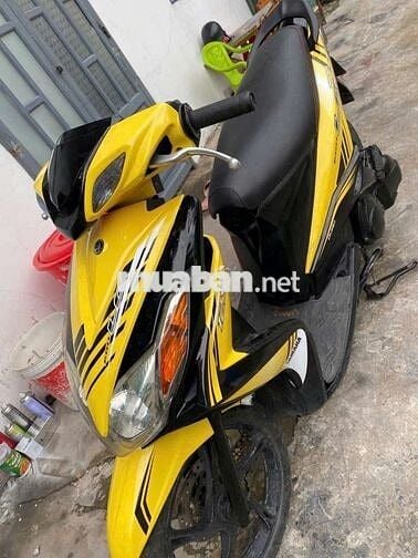 Yamaha Luvias Vàng đen