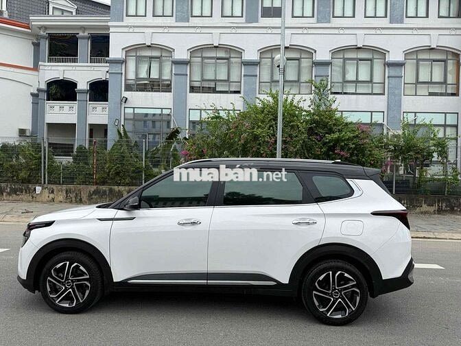 Kia Kz 2022 Signature 7 chỗ Trắng