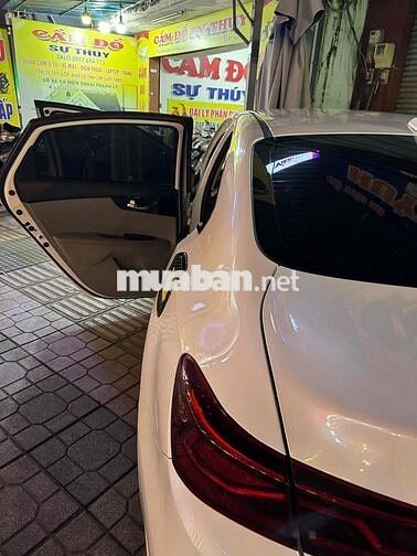 Kia Cerato Luxury Trắng 5 chỗ