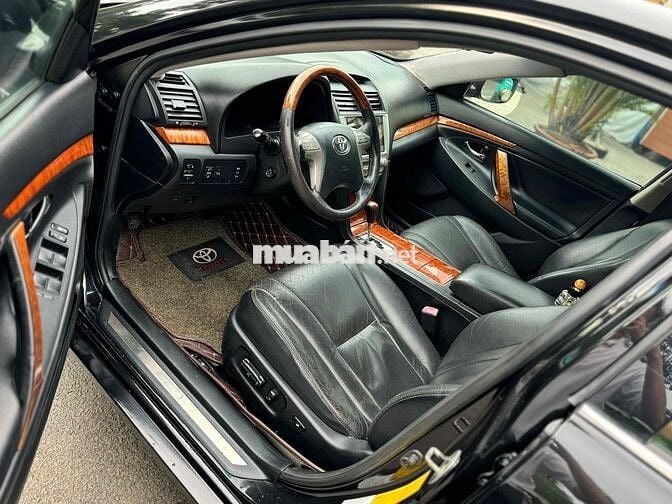 Toyota Camry 3.5Q V6 bản full option