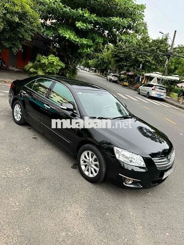 Toyota Camry 3.5Q V6 bản full option