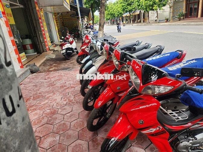 Yamaha Jupiter màu Đỏ, Xám, Trắng