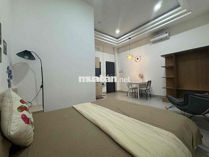 TRỐNG LẠI PHÒNG ĐẦY ĐỦ NỘI THẤT NGAY CUỐI NGUYỄN OANH