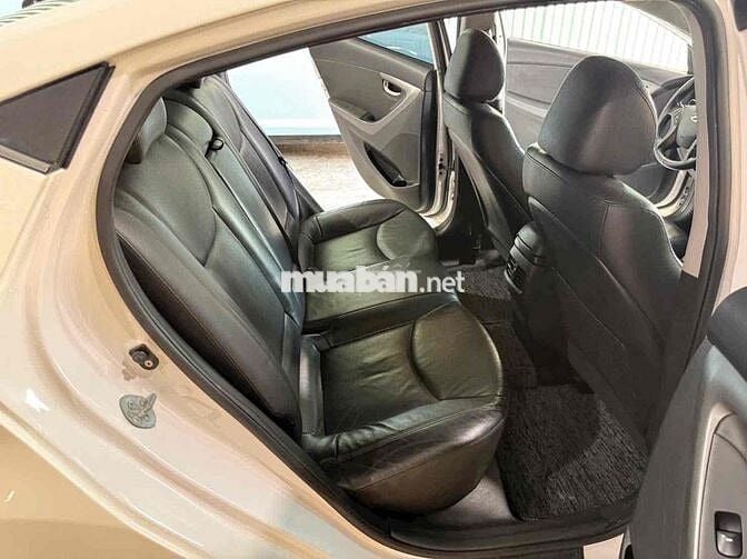 Hyundai Elantra GLS 1.8 2015 Full Option Trắng